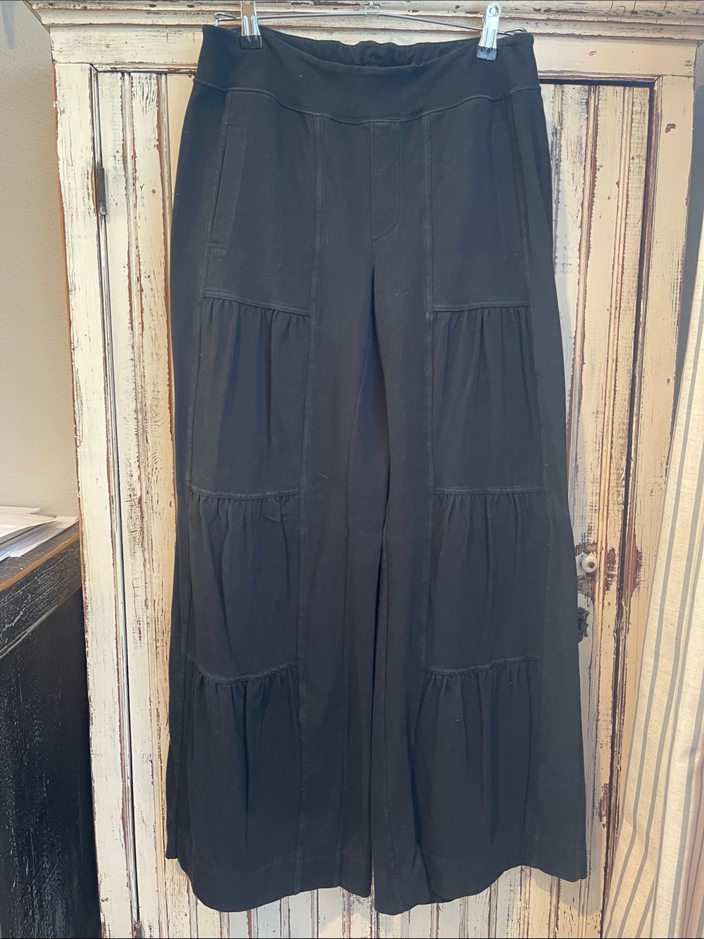 Soft Surroundings Black Tiered Wide-Leg Pants